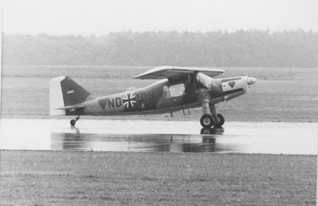 Dornier DO27 am Flugplatz Karlsruhe-Forchheim 1966